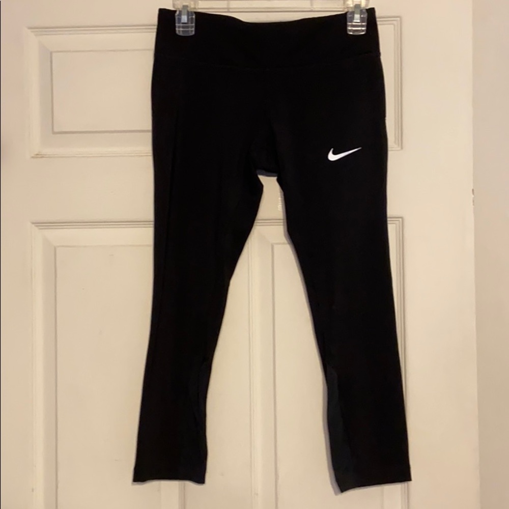 Nike dri fit cropped leggings